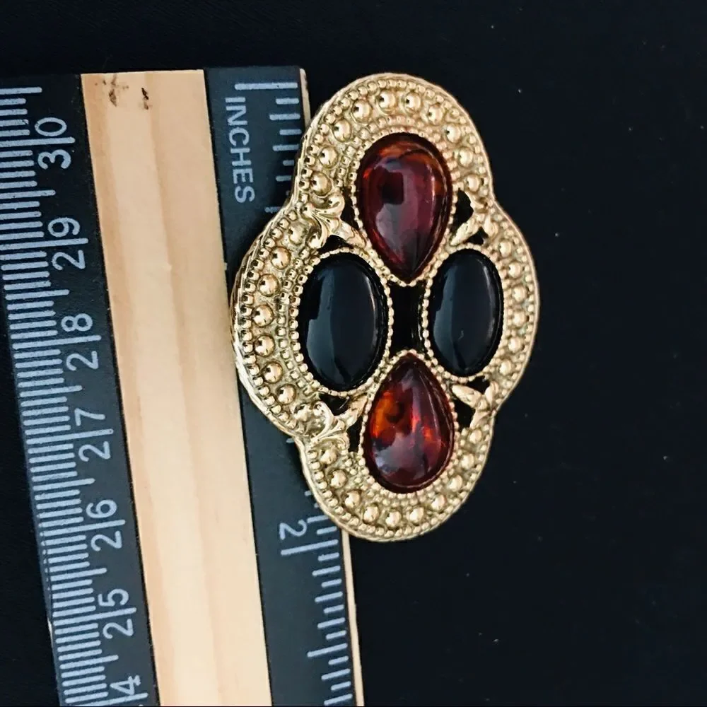 Vintage Amber Black Onyx resin Textured Filigree Gold Brooch 4302